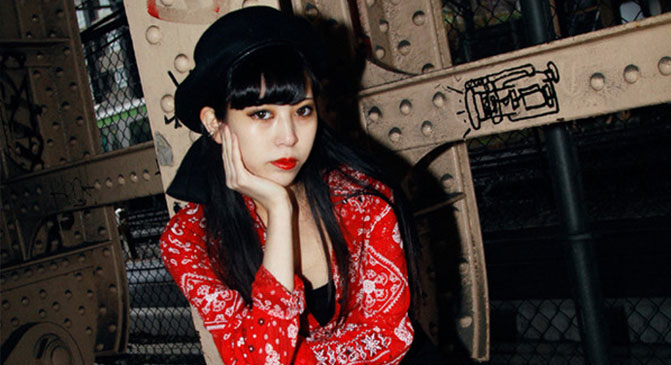 日本原宿街拍:有趣有型的“乱穿衣”季来啦!